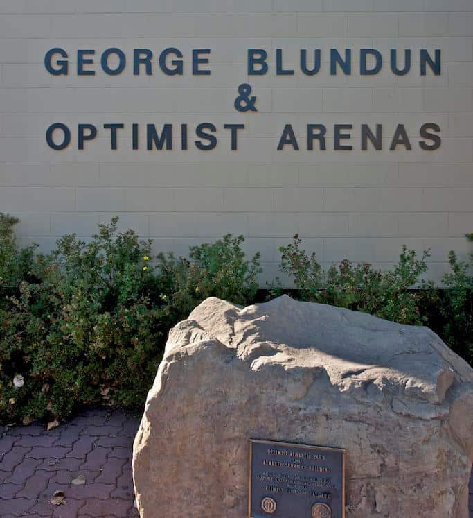 310553_230729267054233_1404720483_n