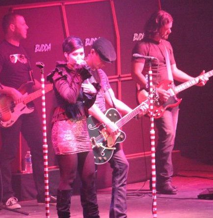 312912_10150334560598713_392332345_n