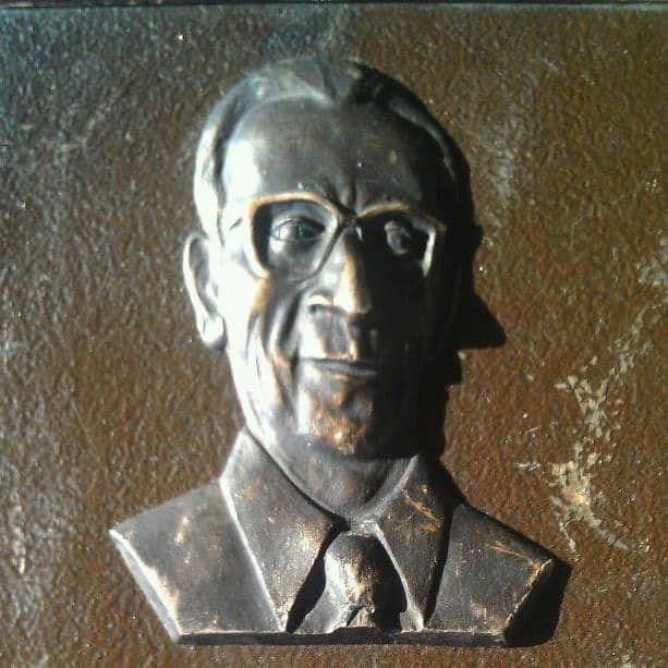 62239_10151306884641096_153664576_n