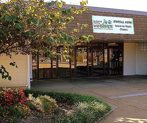 67495_124139657643620_4098260_n