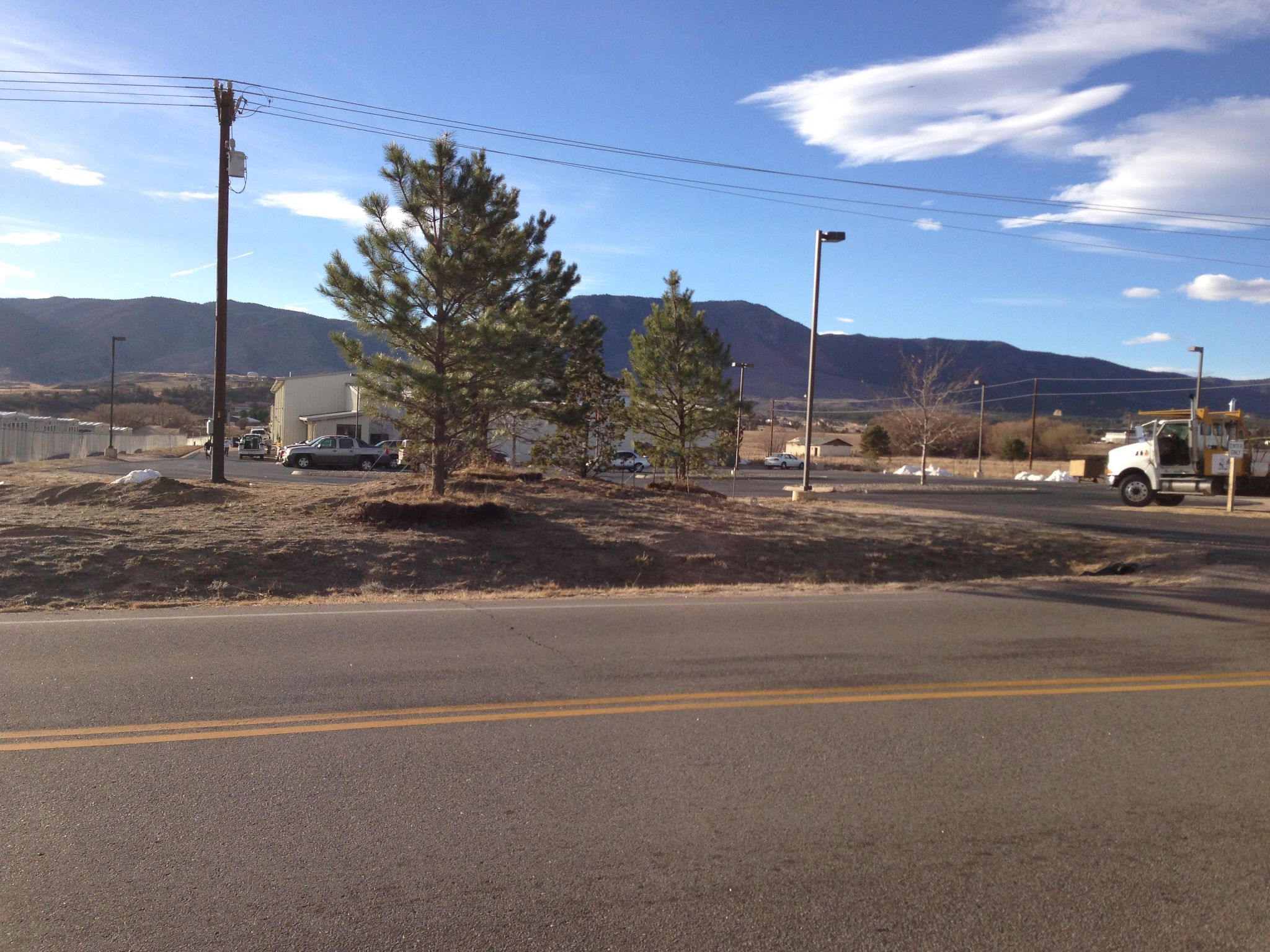 703740_566554380026877_976523915_o