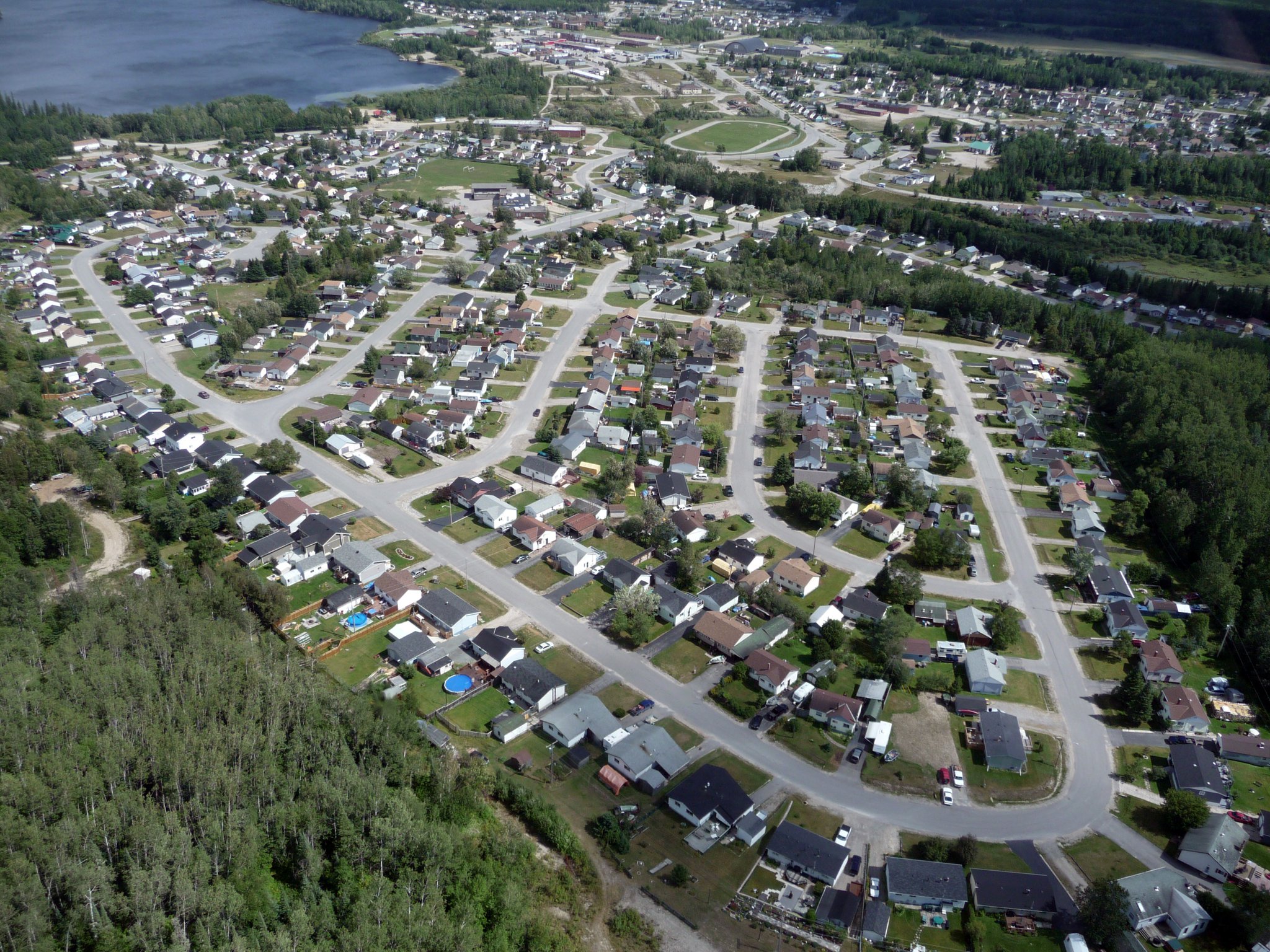 241609_196915703687693_2375912_o