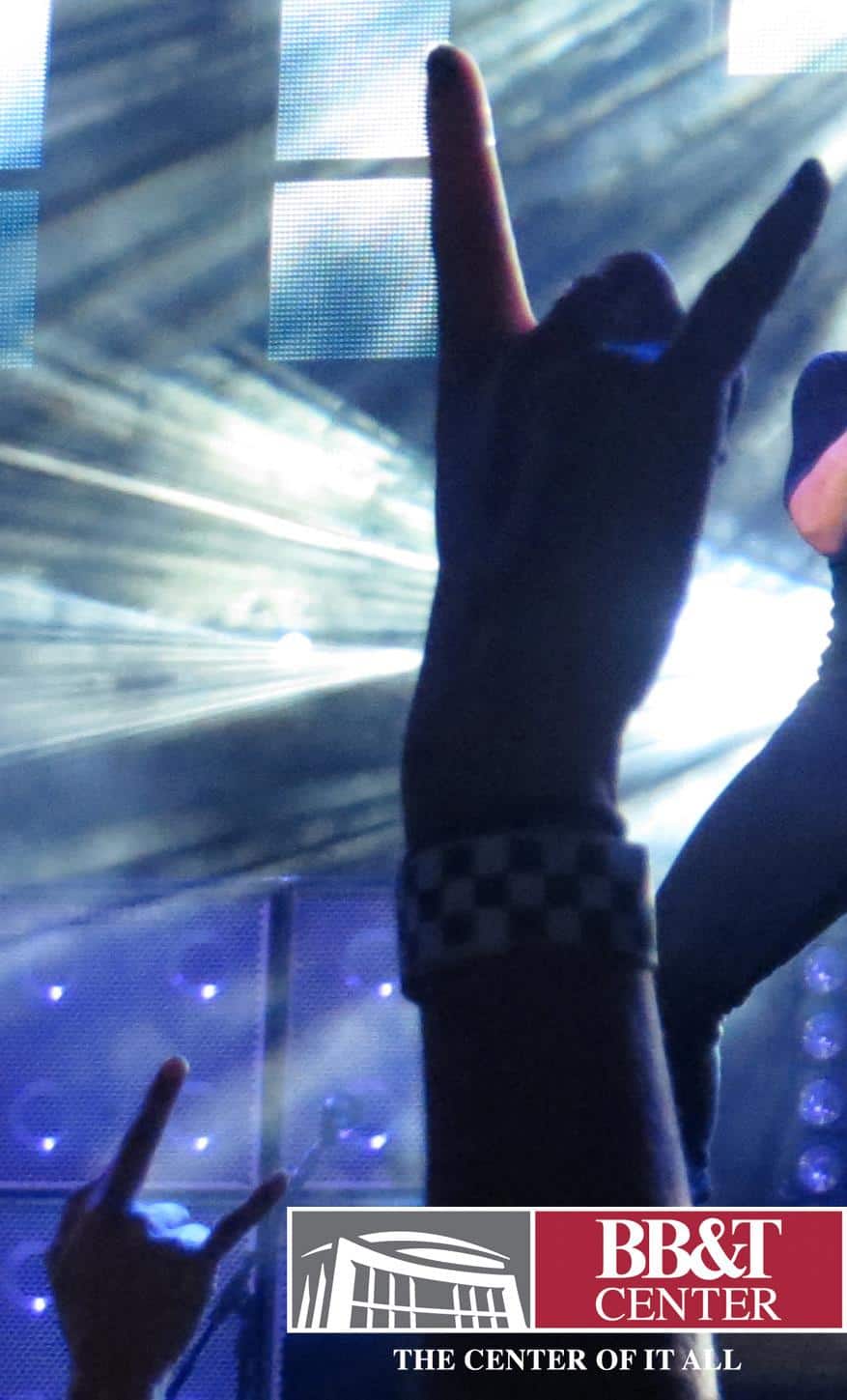 326858_10152196175770328_1429661301_o