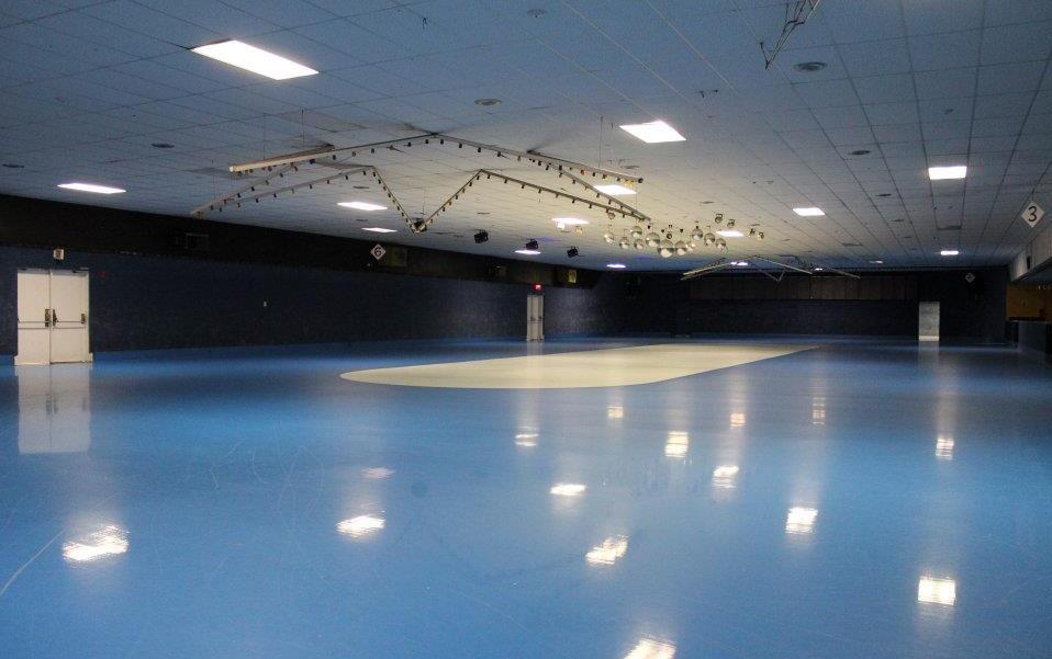 378490_240186969381696_248556060_n